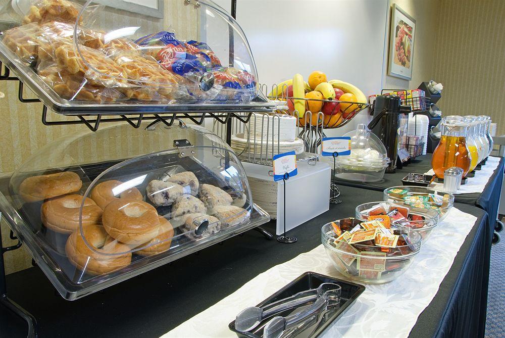 Comfort Inn Thetford Mines Restoran fotoğraf